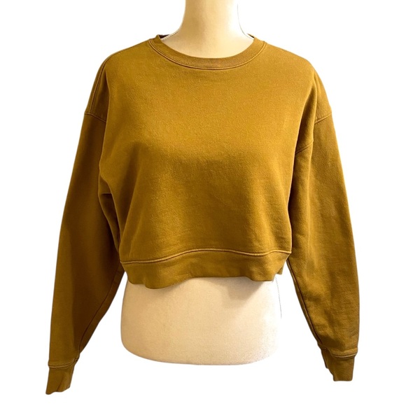 Girlfriend Collective Cropped Sweatshirt - Picture 2 of 9